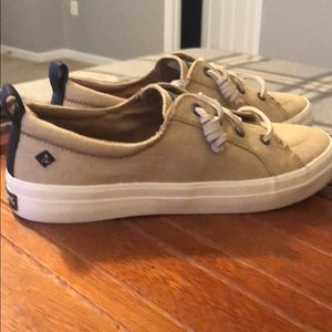 Sprerry’s Women’s - size 6
